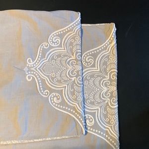 Queen Sham set Gray with embroidered motif